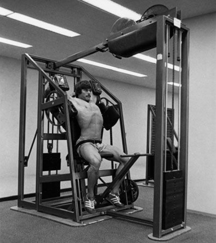 attrezzi fitness nautilus